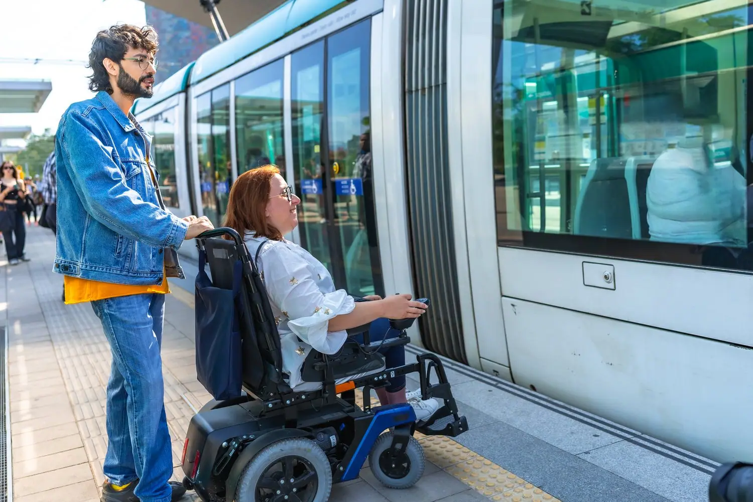 Transport osób z niepełnosprawnościami - nowe busy specjalistyczne